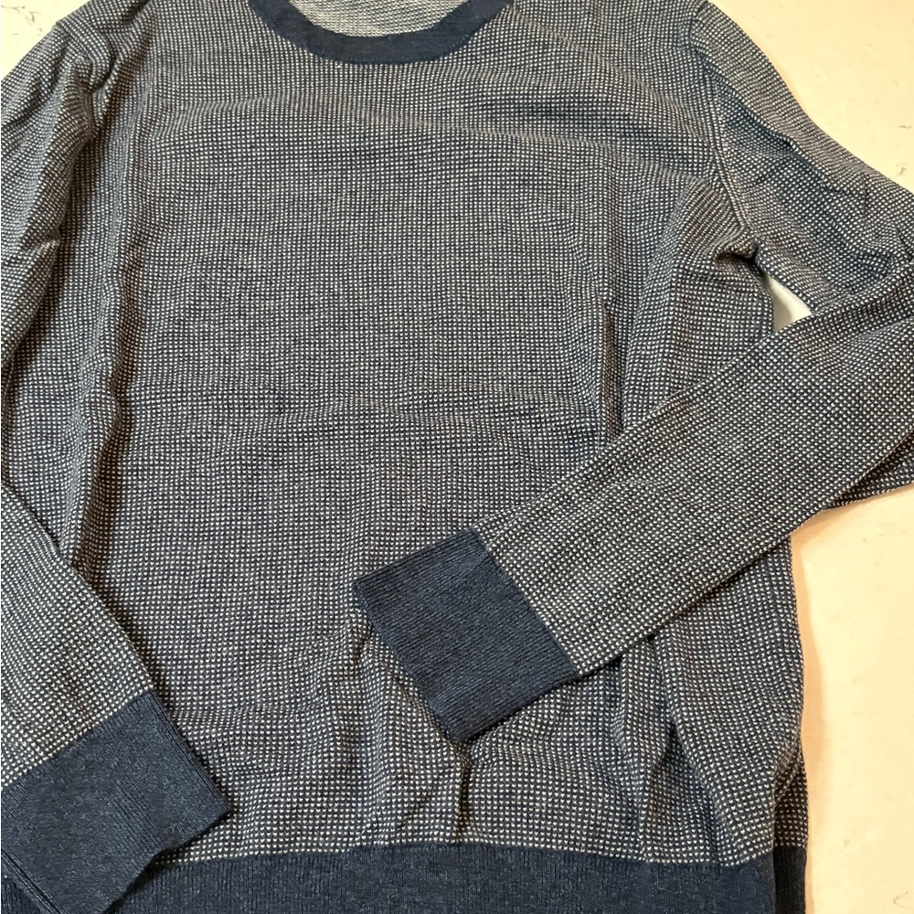 Banana Republic Men's Sweater Premium Luxe Yarn Blue White Size Medium Coastal